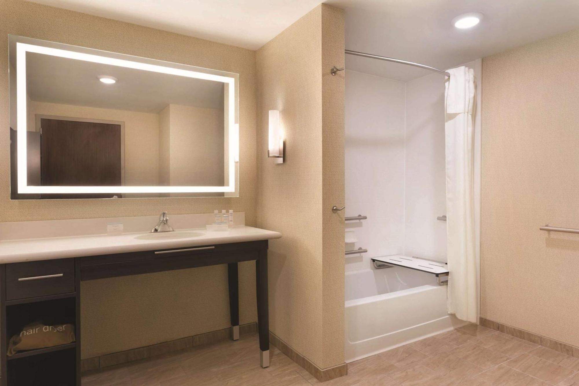 Homewood By Hilton West Des Moines/sw Mall Area Hotel 3*